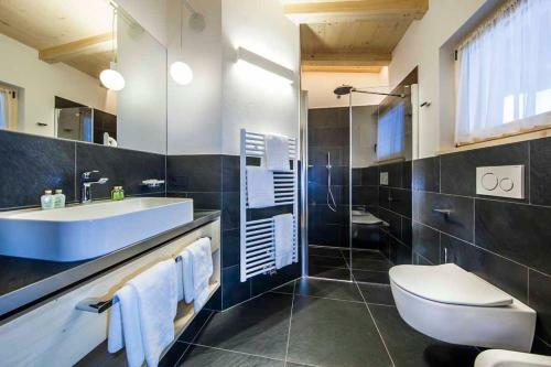 Hostal Garni Bed And Breakfast Broi