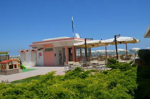Hostal Rosen Garden Garn�
