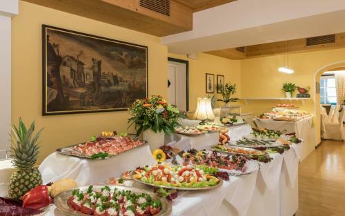 Hotel Cavallino Bianco - Weisses Roessl