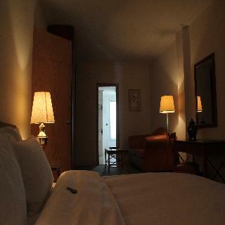 Napoleon Hotel