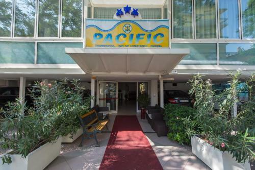 Hotel Pacific