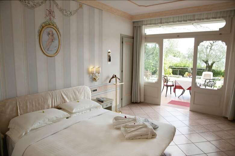 Hotel Villa Florida Suites & Suite Apartments