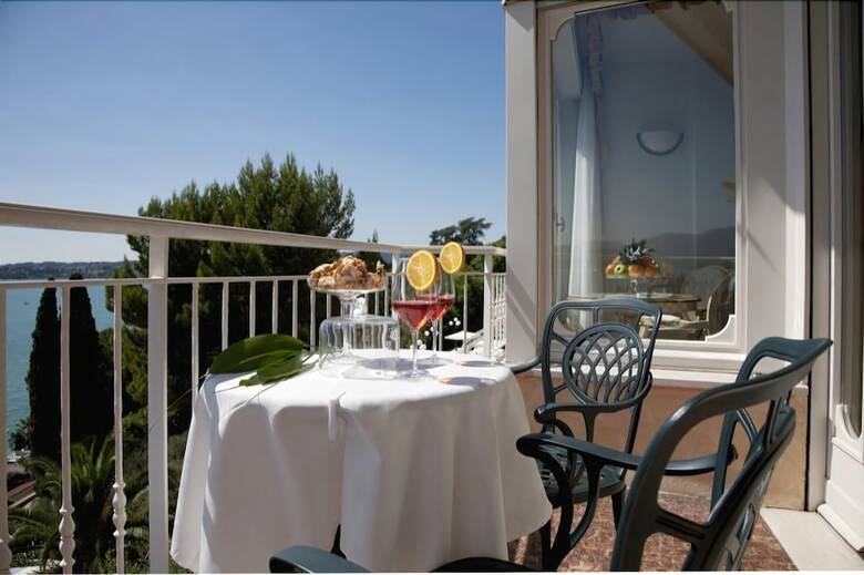 Hotel Villa Florida Suites & Suite Apartments