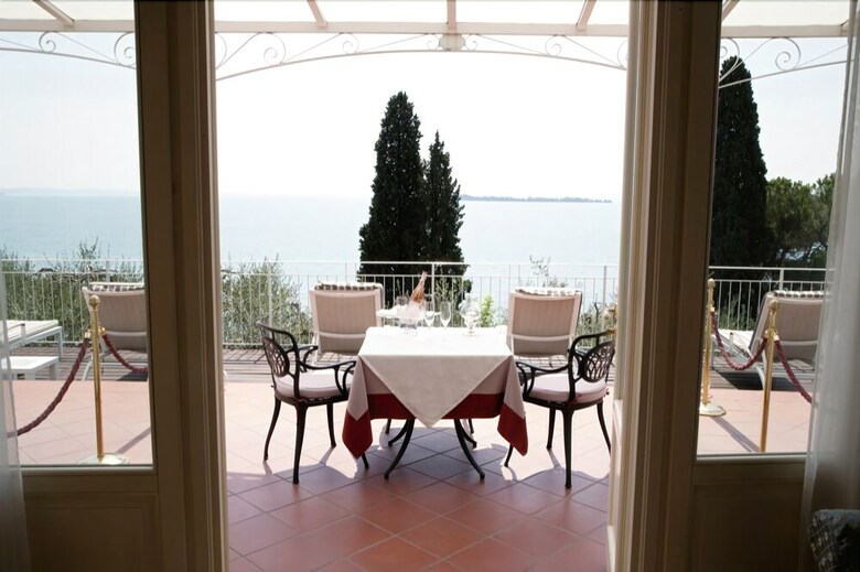 Hotel Villa Florida Suites & Suite Apartments