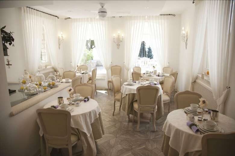 Hotel Villa Florida Suites & Suite Apartments