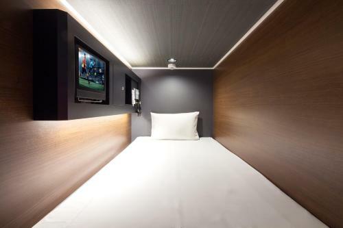 Commun Shibuya (male Only)