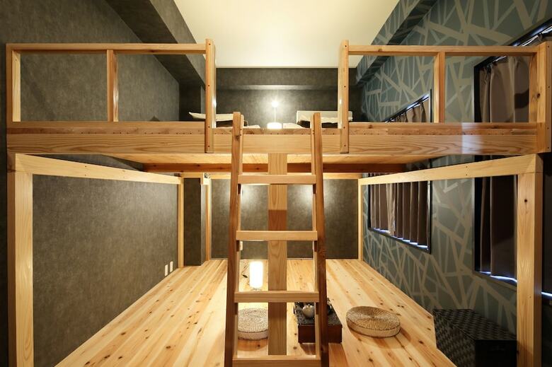 Hostal Ikidane House