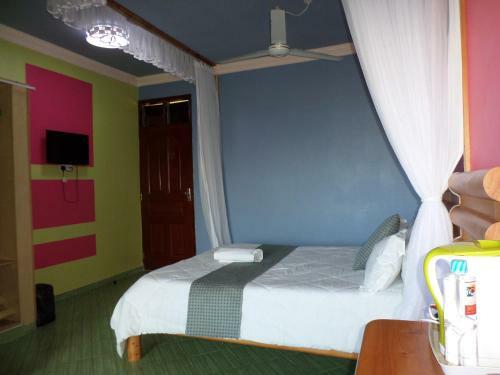 Hotel Pinebreeze Holiday Resort