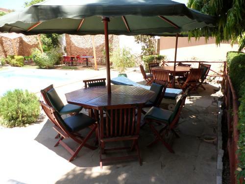 Hotel Pinebreeze Holiday Resort