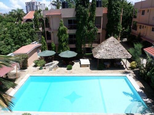 Hotel Pinebreeze Holiday Resort