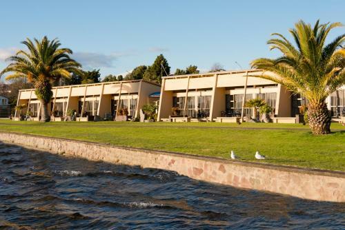 Motel Oasis Beach Resort
