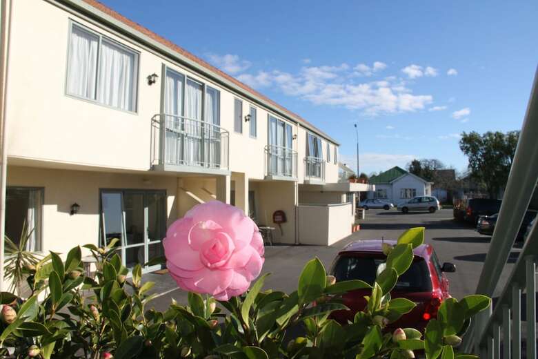 Alcala Motor Lodge
