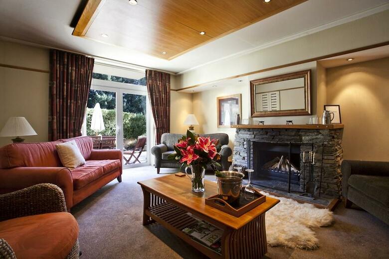 Central Ridge Boutique Hotel