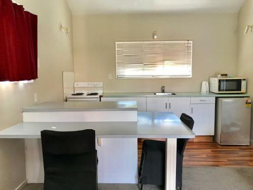 Rayland Epsom Motel