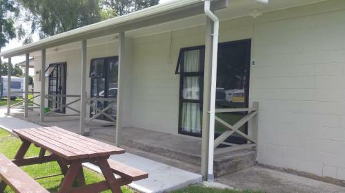 Harbourside Holiday Park