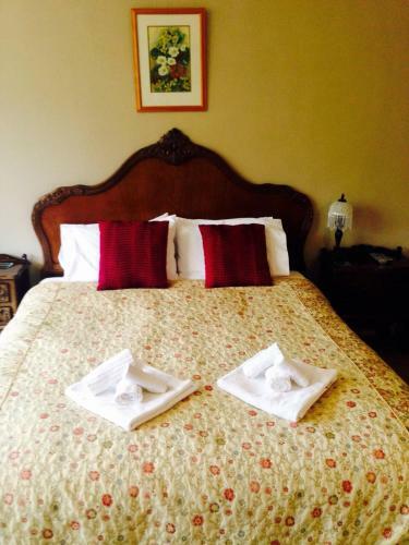 Albatross Inn Bed & Breakfast