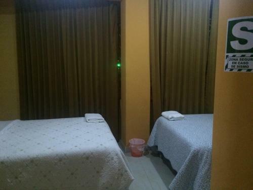 Hotel Hostal Vicu�a
