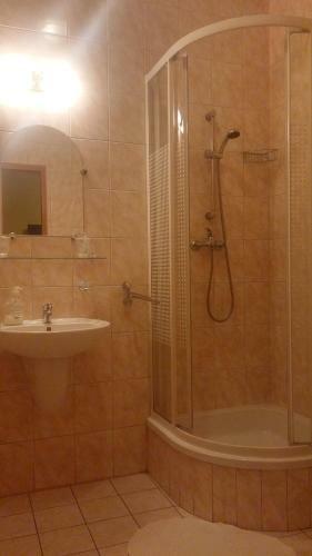 Bed & Breakfast Go?ciniec Chorzowski
