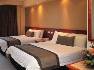 Hotel Lasseters (standard Rm)
