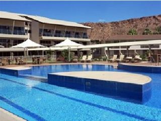 Hotel Lasseters (standard Rm)