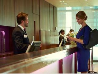Hotel Lasseters (standard Rm)