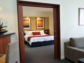 Hotel Lasseters (standard Rm)