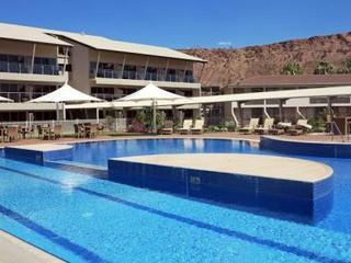 Hotel Lasseters (standard Rm)