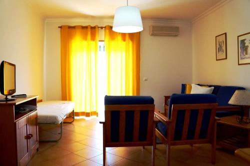 Oasis Beach Apartments