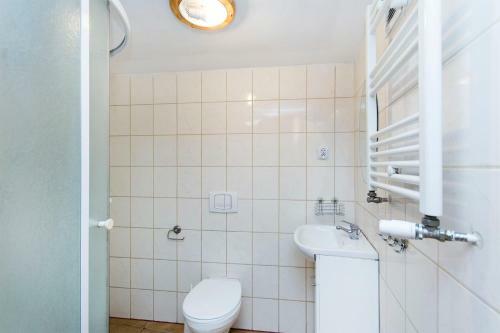Albergue Akademikus Toru?