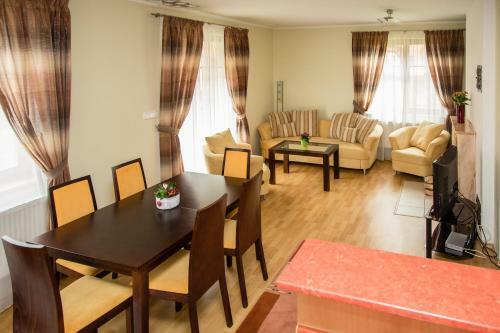 Villa Riverside
