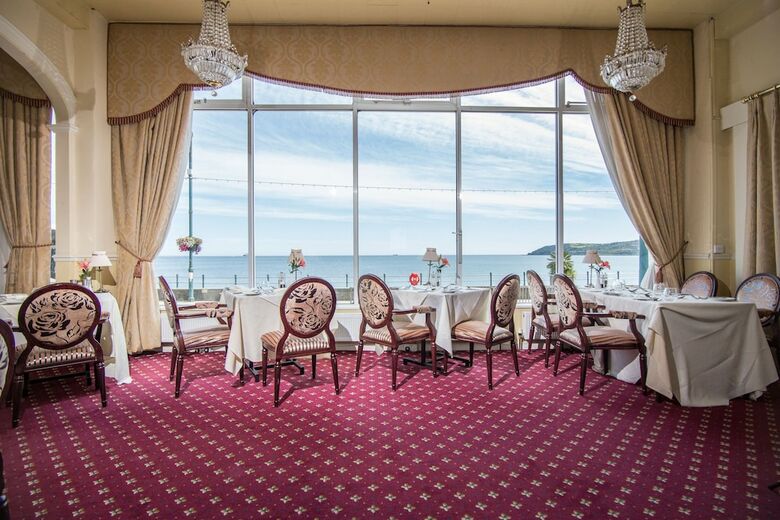 The Queens Hotel