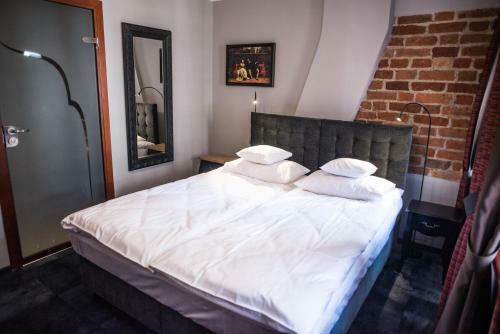 Apartamento Siedem Komnat Siedmiu Mistrz�w