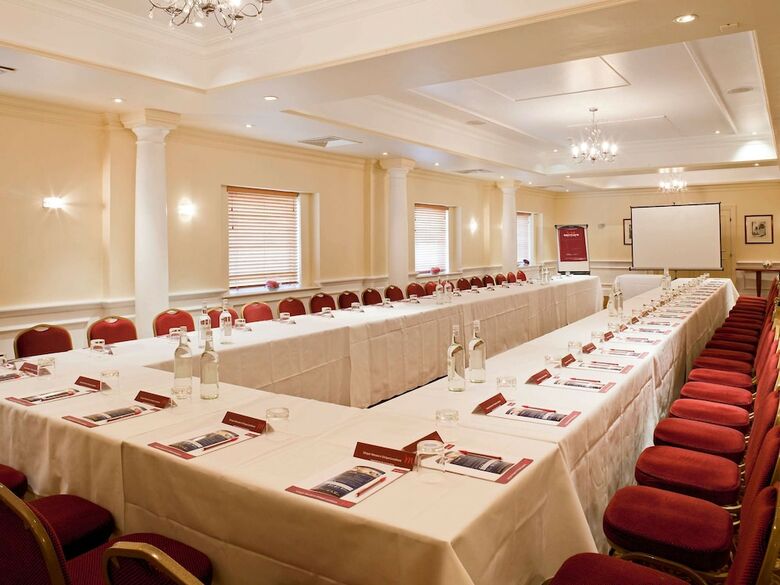Mercure Winchester Wessex Hotel