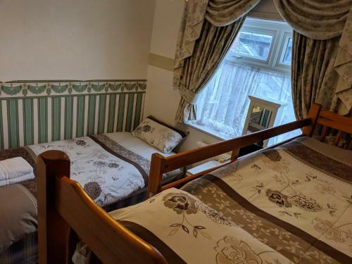 The New Guilderoy Hotel