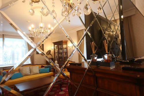 Russkiy Dvorik Boutique Hotel