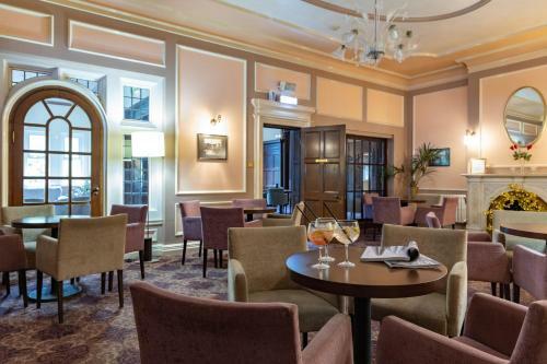 The Broadway Park Hotel