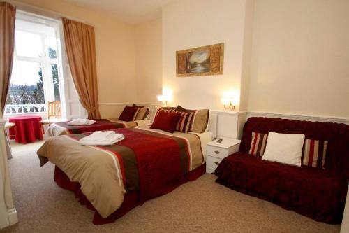 Hostal Warwick House