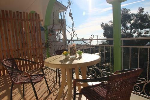 Hostal Guest House Near The Sea