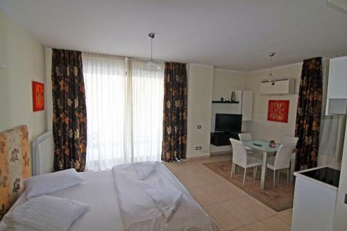 Hotel Harmony Residence