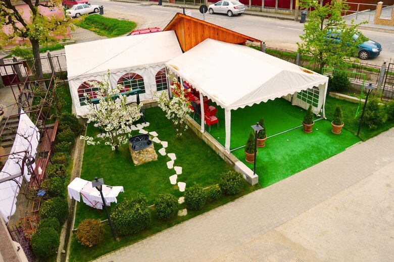 Hostal Venesis House