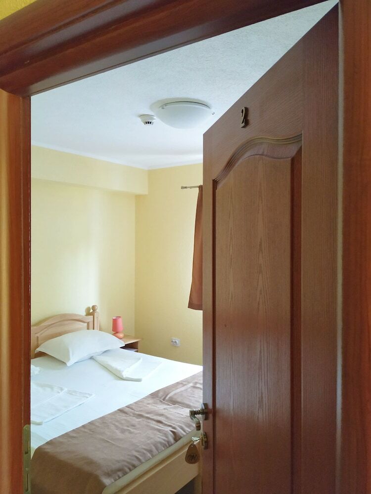 Hostal Venesis House