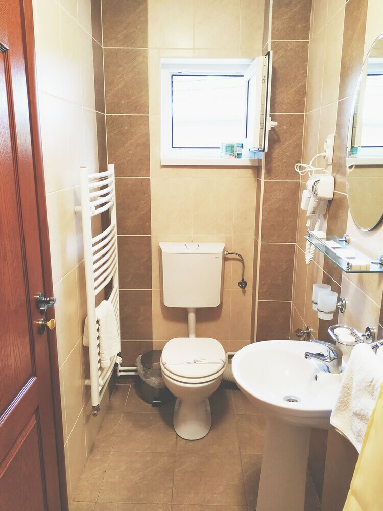 Hostal Venesis House