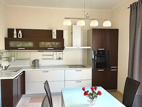 Apartments In Villa On Kurortny Prospekt