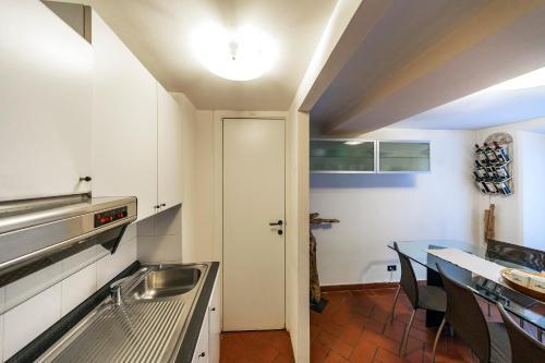 Angolo Prione Apartment