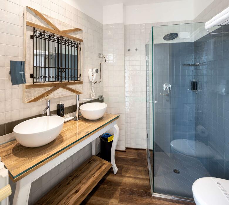 Best Western Maison B Hotel