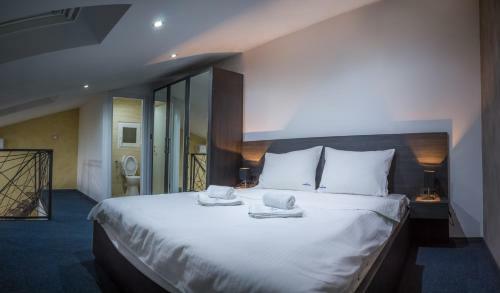 Hostal Central Park Residence