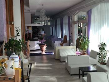 Hotel Sahara