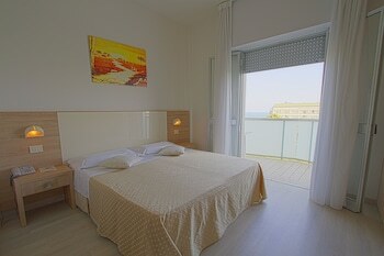 Hotel Sahara