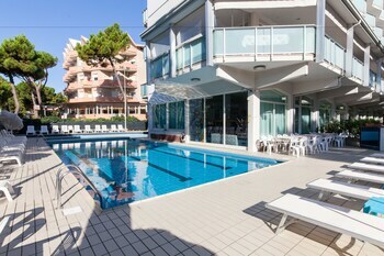 Hotel Sahara