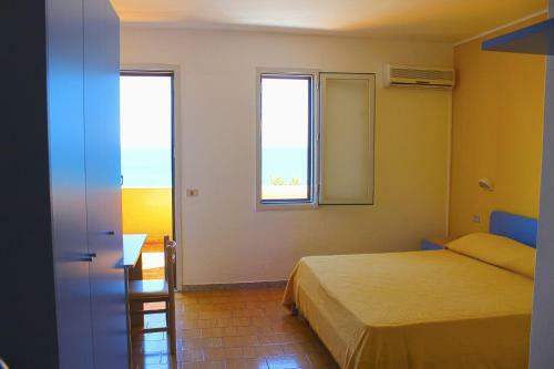 Hotel Baia Calav�